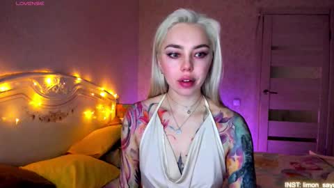 LilliMoore online show from March 2026 11:32:01 PM