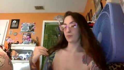 hi guys im back on here 3 online show from February 2026 07:10:01 PM