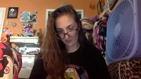 Snapshot of lillylushabae chatting on July 2026 08:33:02 PM hi guys im back on here 3 online show from July 2026 08:33:02 PM