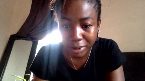 Snapshot of lilmisswap chatting on December 2025 06:07:01 AM Juicycoochie online show from December 2025 06:07:01 AM