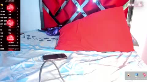 Snapshot of lilotoronto chatting on October 2025 09:37:02 PM lilotoronto online show from October 2025 09:37:02 PM