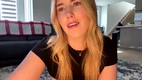 Ava online show from April 2026 01:49:01 PM