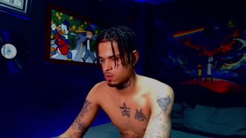 Snapshot of lilray99 chatting on February 2026 01:43:02 AM ONLYFANS online show from February 2026 01:43:02 AM