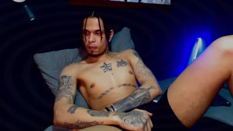 Snapshot of lilray99 chatting on February 2026 03:23:01 AM ONLYFANS online show from February 2026 03:23:01 AM