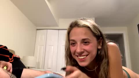 Snapshot of lilslutxxxbangz chatting on February 2026 04:00:01 AM lilslutxxxbangz online show from February 2026 04:00:01 AM