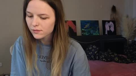 lily_and_jake online show from April 2026 07:45:01 AM