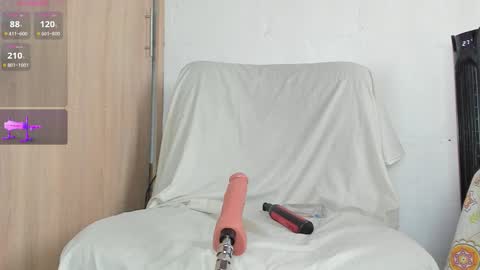   online show from October 2025 06:06:02 PM