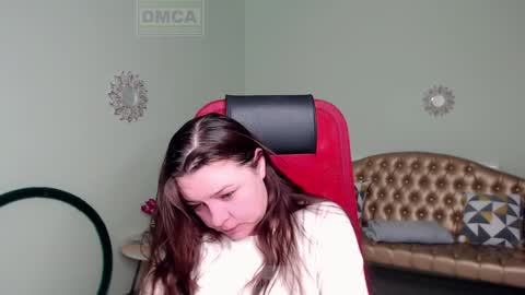 Lily online show from January 2025 04:18:02 AM