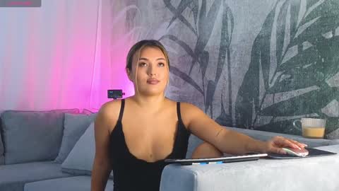 Snapshot of lily_foster_ chatting on December 2024 09:45:02 AM Lily online show from December 2024 09:45:02 AM