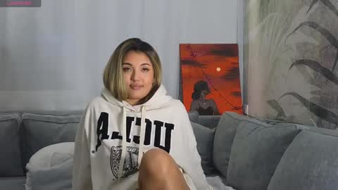 Snapshot of lily_foster_ chatting on December 2024 04:47:02 PM Lily online show from December 2024 04:47:02 PM