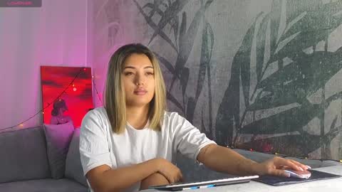 Snapshot of lily_foster_ chatting on January 2025 06:26:01 AM Lily online show from January 2025 06:26:01 AM