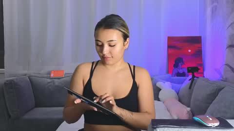 Snapshot of lily_foster_ chatting on February 2025 05:04:02 PM Lily online show from February 2025 05:04:02 PM