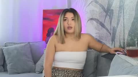 Snapshot of lily_foster_ chatting on February 2025 10:48:02 AM Lily online show from February 2025 10:48:02 AM