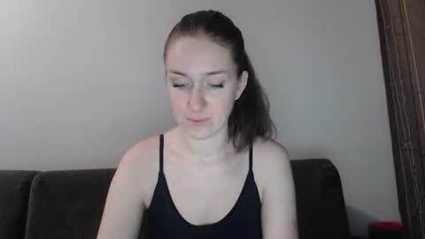 Snapshot of lily_love_x chatting on January 2026 11:03:02 PM lily_love_x online show from January 2026 11:03:02 PM