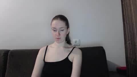 lily_love_x online show from February 2026 01:43:02 AM