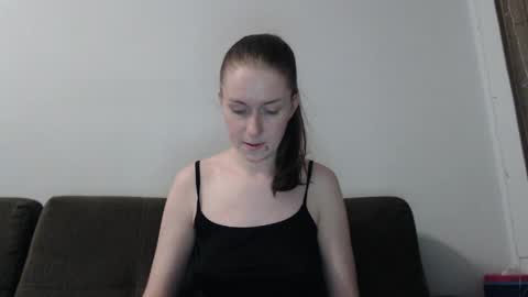 Snapshot of lily_love_x chatting on April 2026 06:19:01 AM lily_love_x online show from April 2026 06:19:01 AM