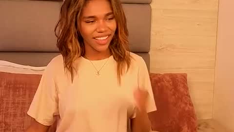 Lily Miiller online show from October 2025 08:46:02 PM