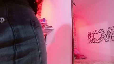 Lily  online show from April 2026 08:57:02 PM