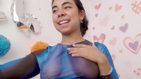 Snapshot of lily_robertss_ chatting on October 2025 03:10:02 PM Lily Roberts online show from October 2025 03:10:02 PM