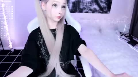 Lily online show from July 2026 10:26:01 PM