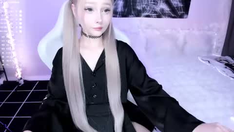 Lily online show from July 2026 01:05:02 AM