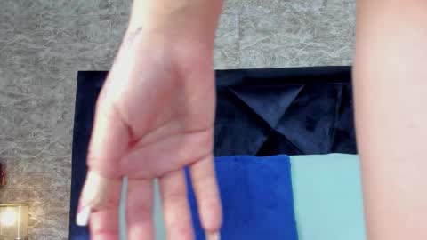 Snapshot of lily_woodz chatting on November 2025 07:03:02 PM LilyWoodz online show from November 2025 07:03:02 PM