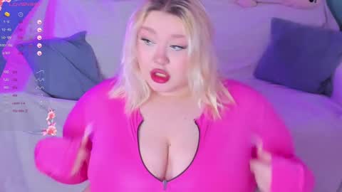 Lily online show from February 2025 06:34:02 PM