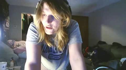 Snapshot of lilybvixen chatting on April 2026 12:52:02 AM lilybvixen online show from April 2026 12:52:02 AM