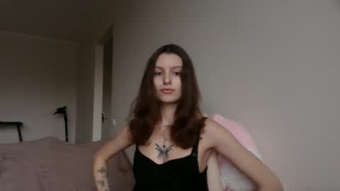 lilycandy_ online show from November 2025 10:47:02 AM