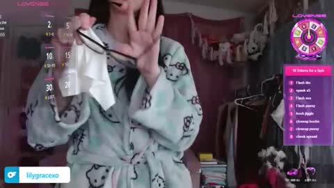 Snapshot of lilygracexoxo chatting on February 2026 01:42:02 AM Lily Grace online show from February 2026 01:42:02 AM