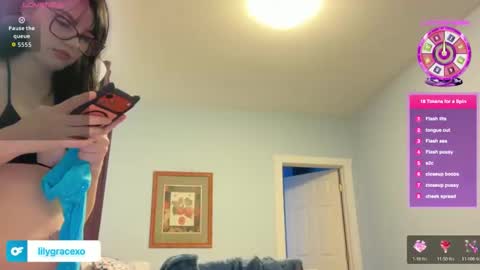 Snapshot of lilygracexoxo chatting on February 2026 01:07:02 AM Lily Grace online show from February 2026 01:07:02 AM