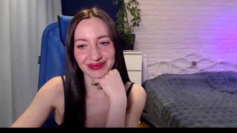 Lily online show from November 2025 04:25:01 AM