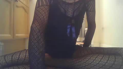limpclitsissyfemboy online show from October 2025 02:44:01 AM
