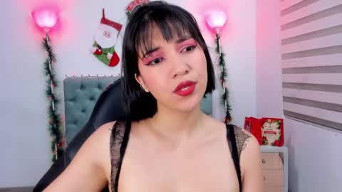 Snapshot of lina_bedoya chatting on December 2024 11:36:01 AM Lina Bedoya online show from December 2024 11:36:01 AM