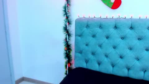 Snapshot of lina_bedoya chatting on December 2024 02:32:01 PM Lina Bedoya online show from December 2024 02:32:01 PM