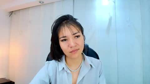  Lina Bedoya  online show from January 2026 11:47:01 AM