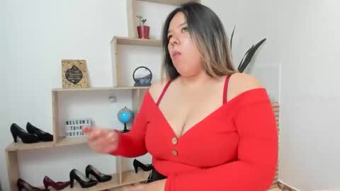 Lina Browm online show from January 2026 06:11:02 PM