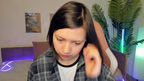 Lina online show from February 2025 02:36:02 AM