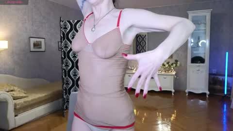 lina_flore online show from April 2026 08:53:02 PM