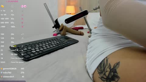   online show from December 2024 02:22:02 PM
