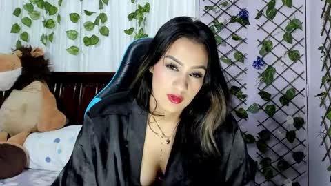 paola online show from February 2025 10:37:02 PM