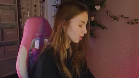 Snapshot of lina_reeds chatting on March 2026 01:11:01 AM LINA online show from March 2026 01:11:01 AM