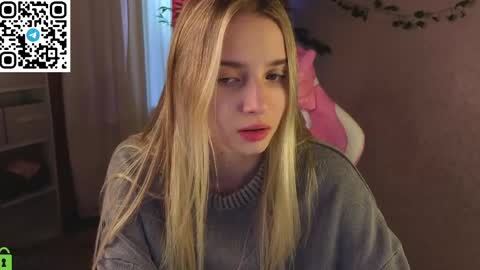 Snapshot of lina_reeds chatting on April 2026 01:17:02 AM LINA online show from April 2026 01:17:02 AM