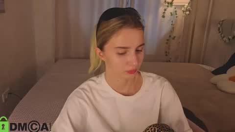 Snapshot of lina_reeds chatting on July 2026 01:23:01 AM LINA online show from July 2026 01:23:01 AM