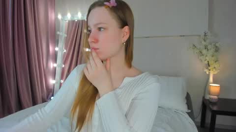 Lina online show from May 2026 01:11:01 AM