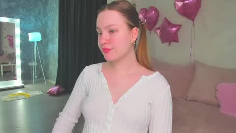 Lina online show from May 2026 01:11:02 AM