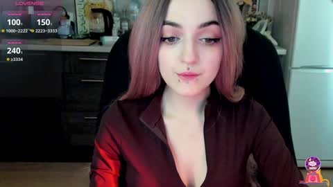 Snapshot of lina_tyaan chatting on February 2025 08:11:02 AM Lina 3 1715622743 online show from February 2025 08:11:02 AM