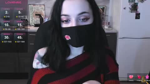 Snapshot of lina_tyaan chatting on December 2025 08:00:02 AM Lina 3 1715622743 online show from December 2025 08:00:02 AM