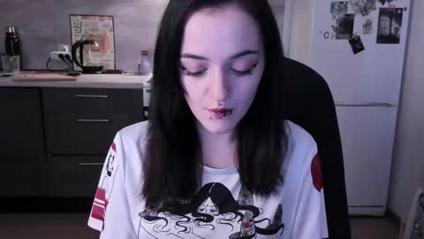 Snapshot of lina_tyaan chatting on February 2026 06:56:01 AM Lina 3 1715622743 online show from February 2026 06:56:01 AM