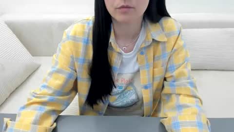 linabay2 online show from May 2026 06:21:03 AM
